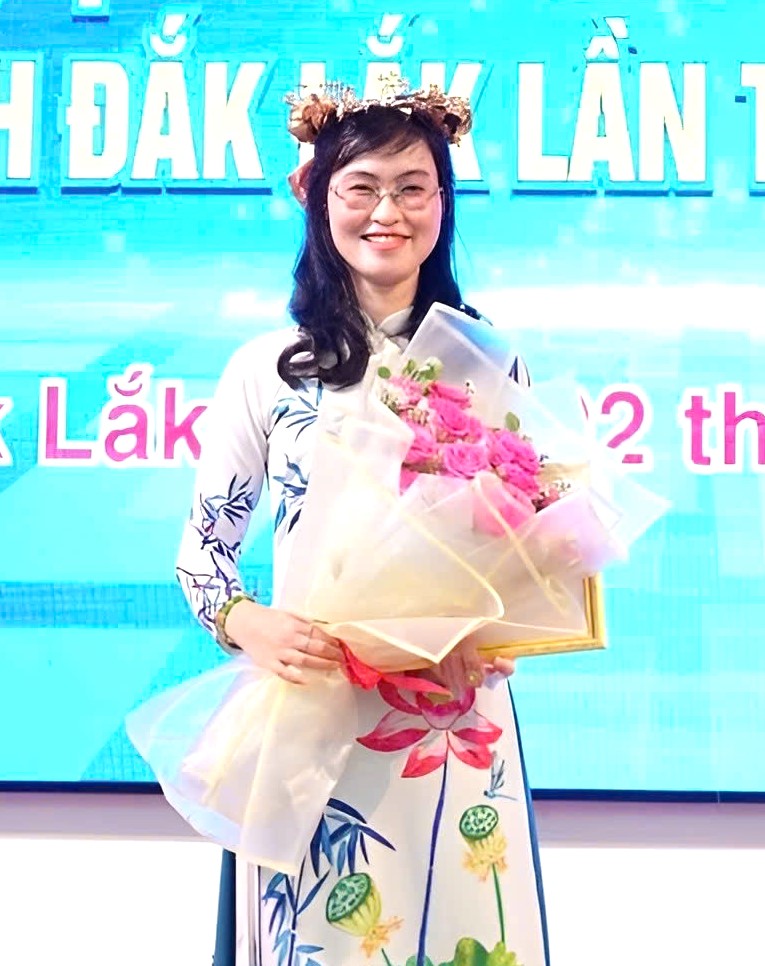 Cô Nguyễn Thị Thùy Trang - GV Lịch sử